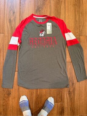 NWT / Georgia Bulldogs Men's Gray & Red Long-Sleeve Raglan Shirt / medium
